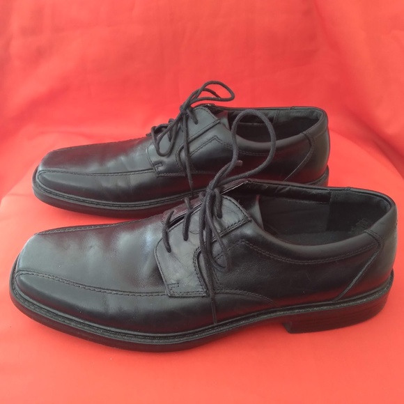 Bostonian Black Leather Shoes Size 11 M